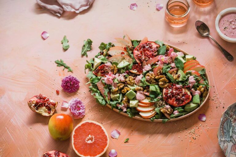 Easy Lunch Salads: Flavor, Protein, and Staying Full